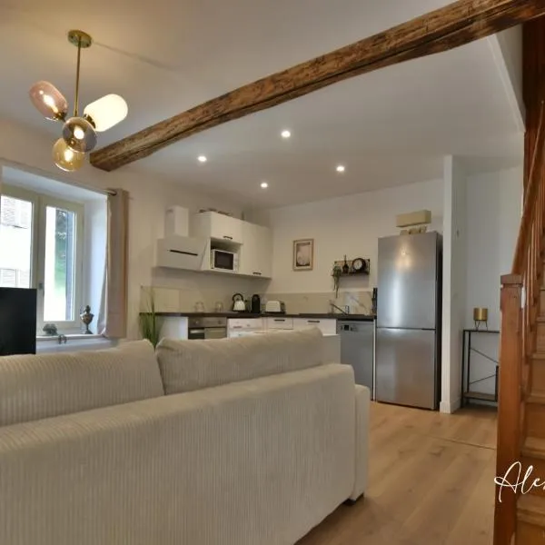 "La Tour", Logement cosy, au calme, hotel v destinaci Vertrieu