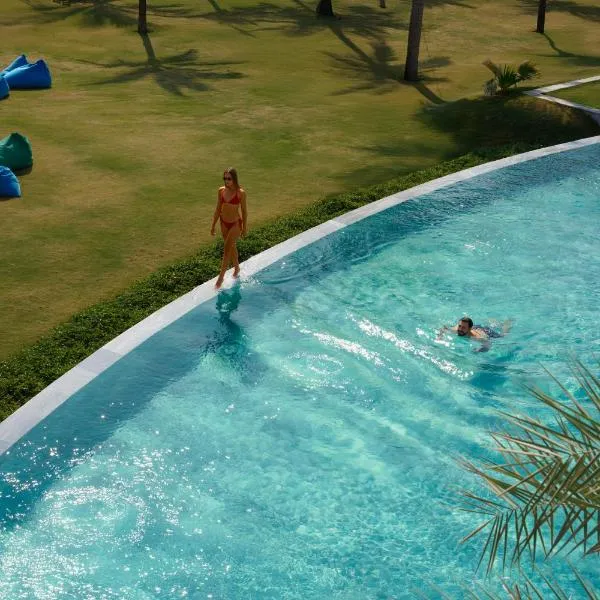 Hoi An Royal Beachfront Villas, hotel in Dien Ban