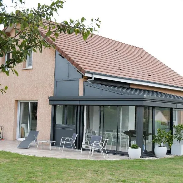 Ma Deuxieme Maison en Champagne à ECURY SUR COOLE, hotel in Écury-sur-Coole