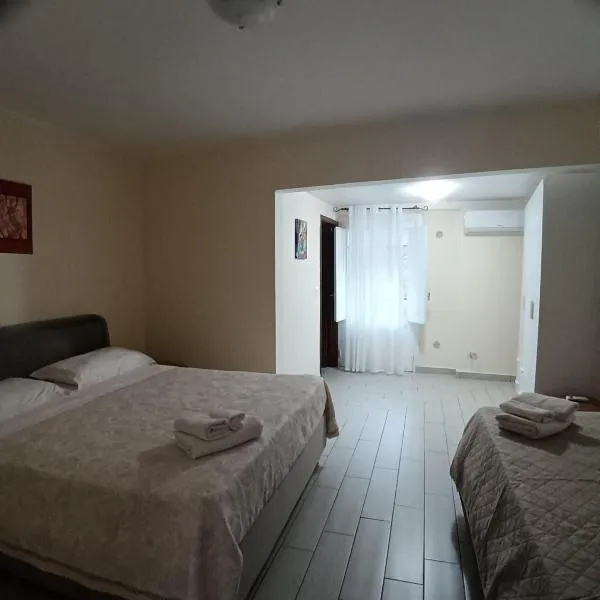 SupraeSutta's B&B, hotel in Cardeto