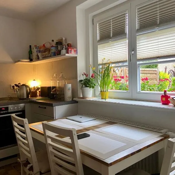 Südstadt-Perle - Haus mit 3 Zimmern, Küche und Garten, ξενοδοχείο σε Görlitz