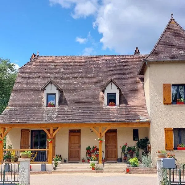 Moulin de Latouille, hotel v destinaci Latouille-Lentillac