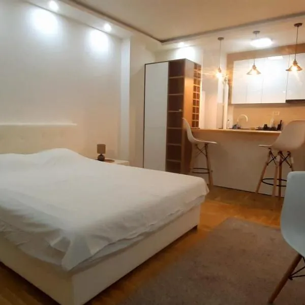 Apartman Durmitor, hotel v destinaci Fontana