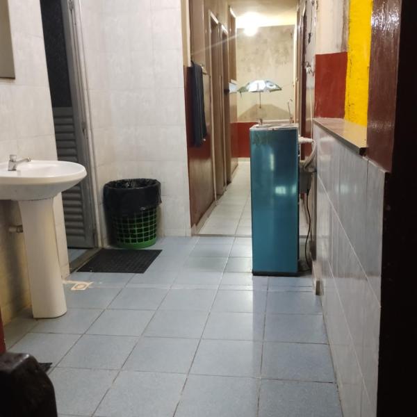 Quartos individuais na saída do metrô estação Glória - Foto 3