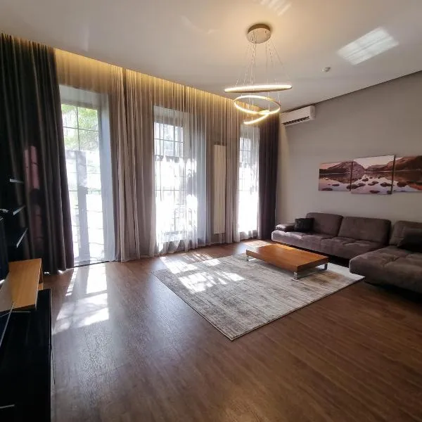 Premium Apartment by Bakuapart, hotel in Baku