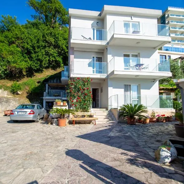 ACIKA apartments, hotel v destinaci Rafailovići