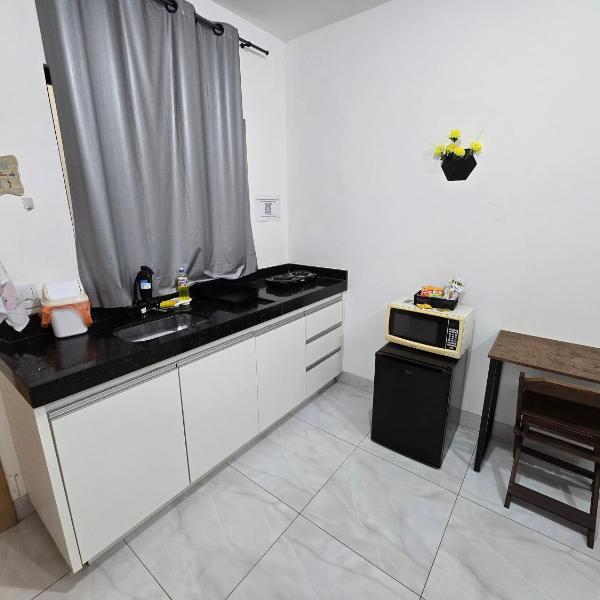 Flat completo a 3 minutos de mercado, farmácia - Foto 4