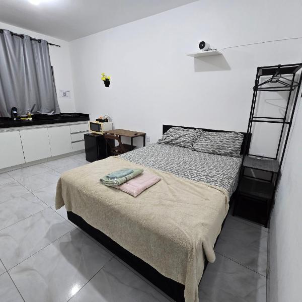 Flat completo a 3 minutos de mercado, farmácia