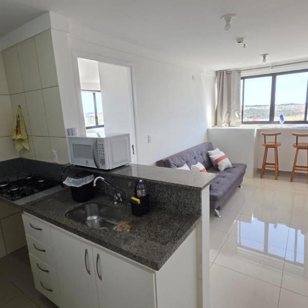 Apê completo e bem localizado!
