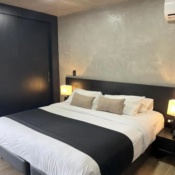 Hotel Rioverde-Suite localizada a 5 minutos del aeropuerto Internacional, hotel v destinaci Rionegro