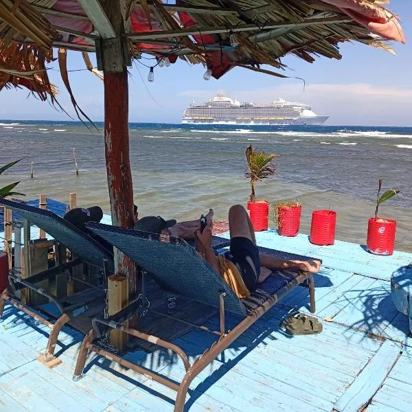 Hotel Victoria s Beach House, hotel v destinaci Roatán