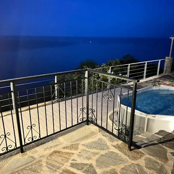 Appartamento fronte mare, hotel in Poggi