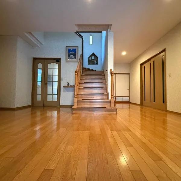 越前シーサイドゲストハウス オーシャンズ Echizen Seaside Guesthouse OCEAN'S, hotel in Fukui