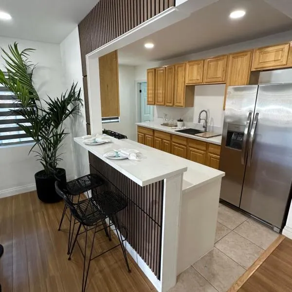 Coastal Calm Casita, hotelli kohteessa Long Beach