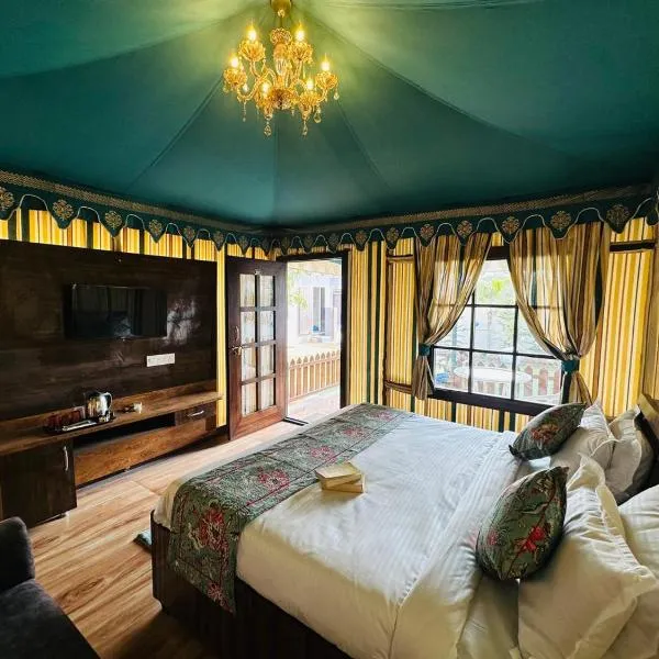 Rasleela Resort by Mandothiya's - Luxury Swiss Tent Resort, hotel in Rīngas