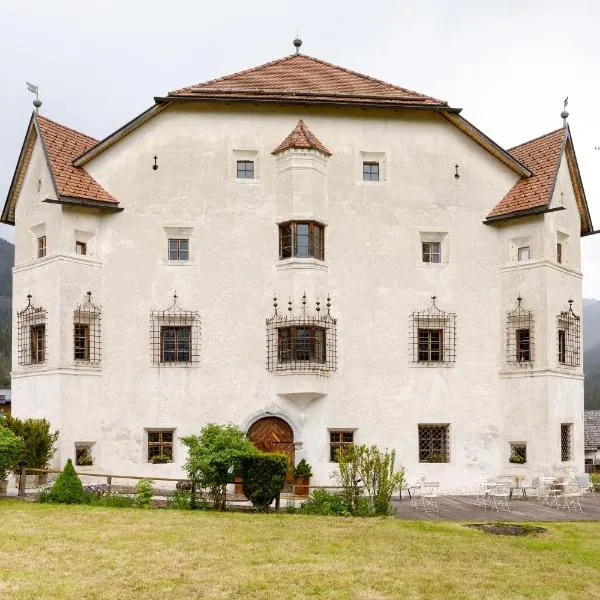 Ansitz Heufler by Norbert Niederkofler, hotel a Rasun di Sopra