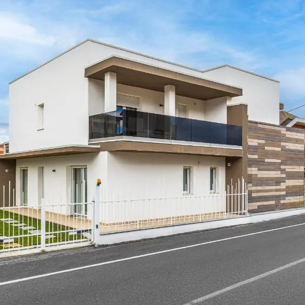 Trilocale nella Domus Nova, hotel en Settimo Torinese