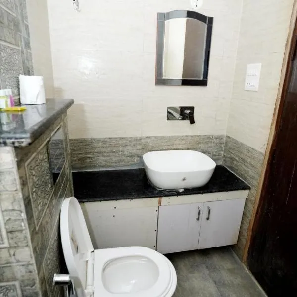 Ima Ganga Hotel - Aesthetic, Quite Mountain View Rooms In Upper Tapovan with netflix, free airport pickup for 7 or more nights booking photo 2