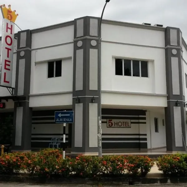 Five Hotel, hotelli kohteessa Seremban