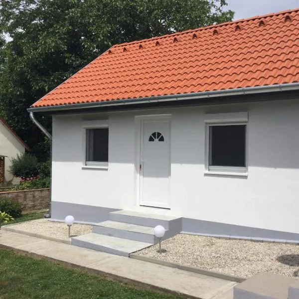 Auszeit, hotel in Balatonmagyaród