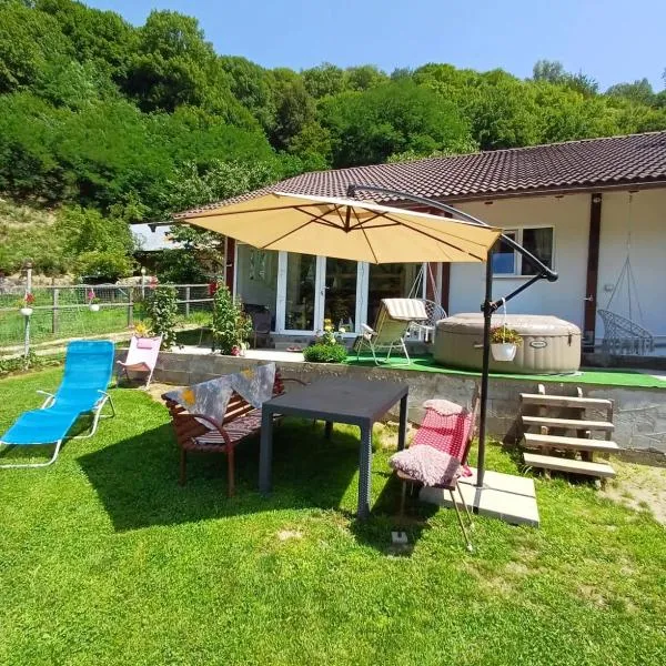 Casa Din Lunca, hotel in Poiana Mărului