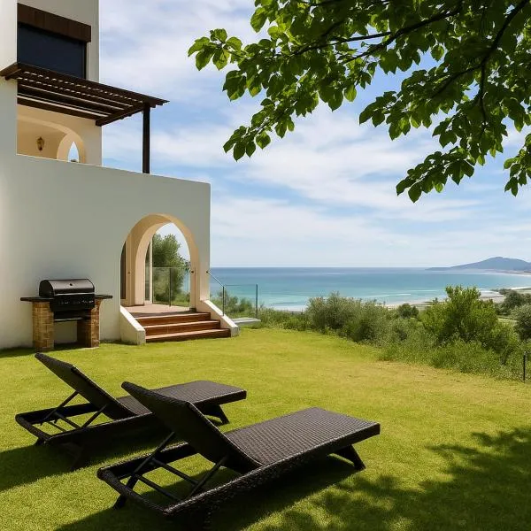 Skyline & Sea Getaway Villa Apartment، فندق في تطوان