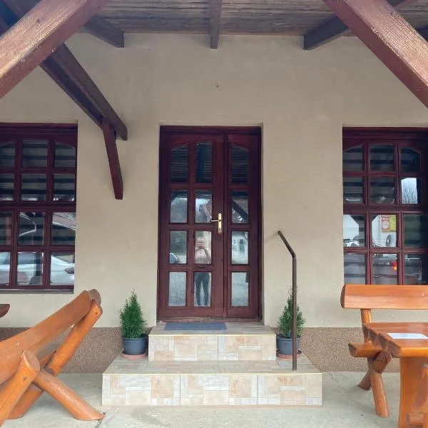Gesztenyés Apartman Mátra Wellness, hotel v destinácii Parád