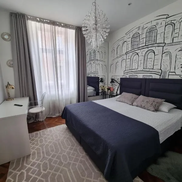 Arena Design Apartments with FREE Private Parking and with a terrace、プーラのホテル