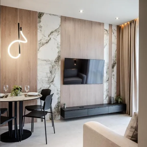 Luxury Apartments BUDAPEST 2, hotel in Uzhhorod