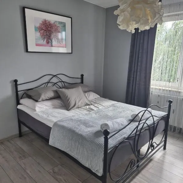 Milanos apartament、ブンツラウのホテル