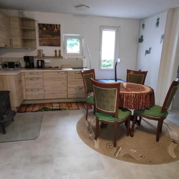 Kleines Haus am Wald, hotel v destinácii Schwielowsee