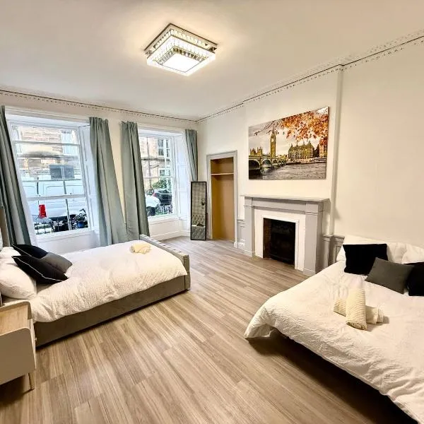 Montagues Luxury Victorian Apartment - Fast WiFi & Central Edinburgh, hotel in Edinburgh
