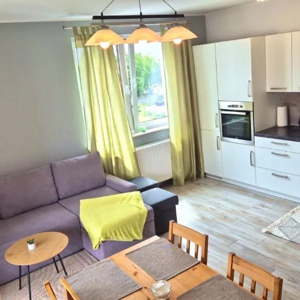 Urban Green Września,Przytulny apartament z parkingiem, hotel in Września