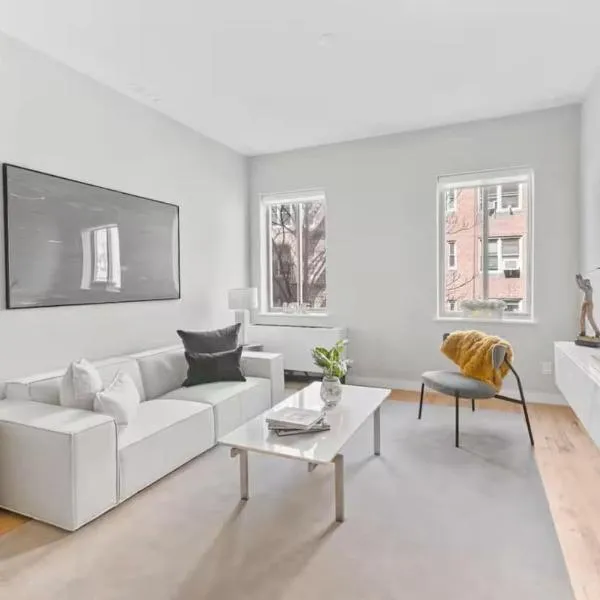 Top Notch 2BR & 2BA Suite Minutes to Central Park, hotelli New Yorkissa