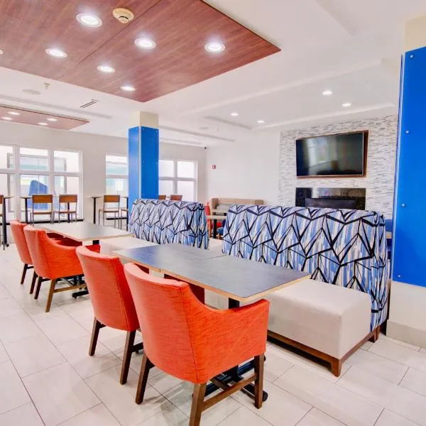 Holiday Inn Express Hotel & Suites Chester by IHG, hotel v destinaci Chester