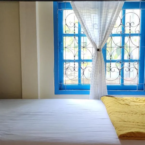 Baan Hinlad Home and Hostel, hotel Lipanojban