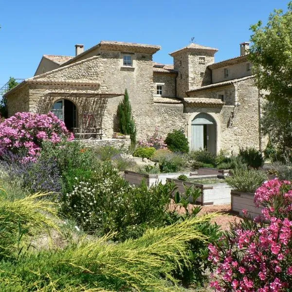 Domaine de Provensol, hotel in Châteauneuf-de-Bordette