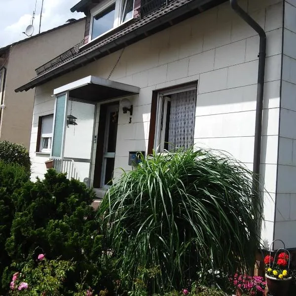 Ferienappartement Obrigheim, hotel v mestu Mosbach