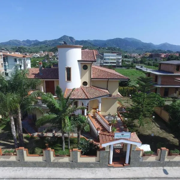 Villa Manno, hotel v destinácii Barcellona Pozzo di Gotto