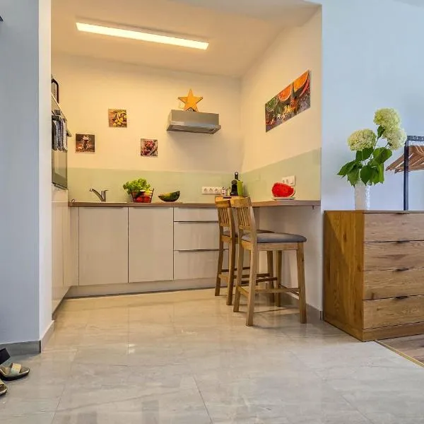 Malu Apartman, hotel in Sárvár