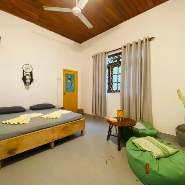 Chill Hostel Madiha, hotel a Matara