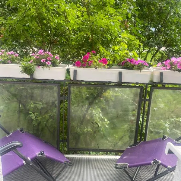W surfiniach, hotel in Koszalin