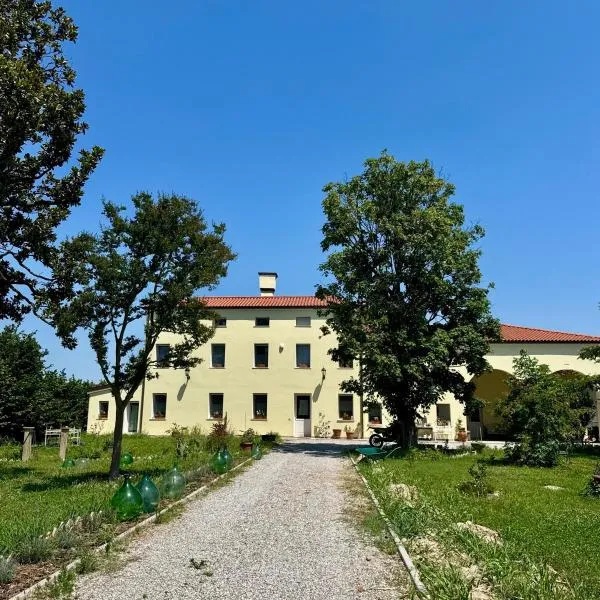 Casa Damasco, hotel in Pròzzolo