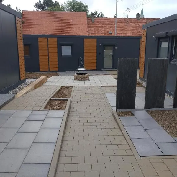 tiny village, hotel v destinaci Echenbrunn