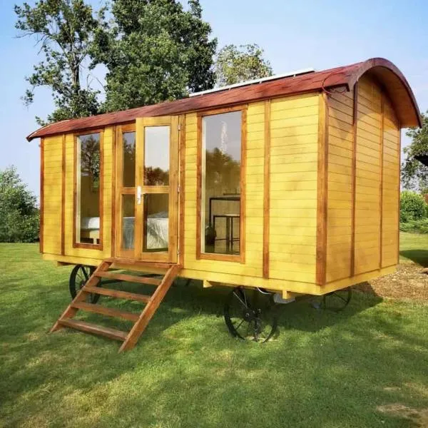 La roulotte de l'étang, ξενοδοχείο σε Chessy-les-Prés