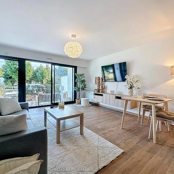 Stella, Studio Beige et Plage, hotel in Cucq