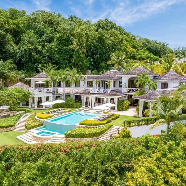 Round Hill Hotel & Villas