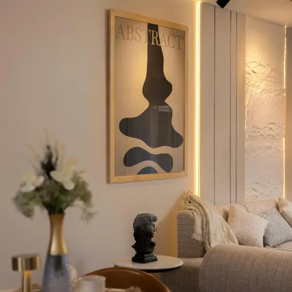 Marassi Views Direct on Pool 3BR Beach Access by Best of Bedz, hotel v destinaci El Alamein