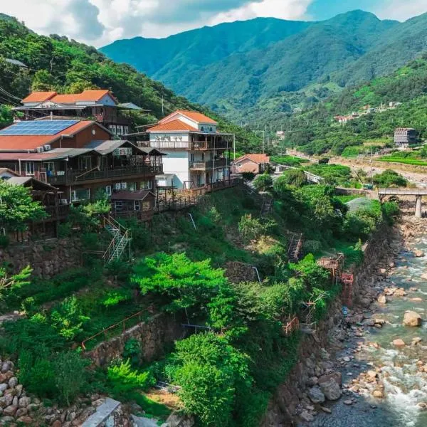 Jirisan One Night Two Days Pension, hotel v destinaci Gurye