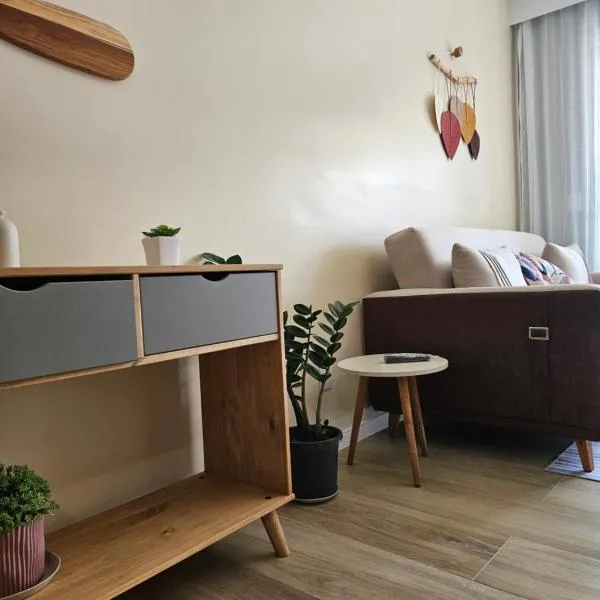 Apê pé na areia Ilhéus - beira mar, acesso direto à praia, piscinas, jogos, espaço kids - Vog Marine, hotel v destinaci Ilhéus